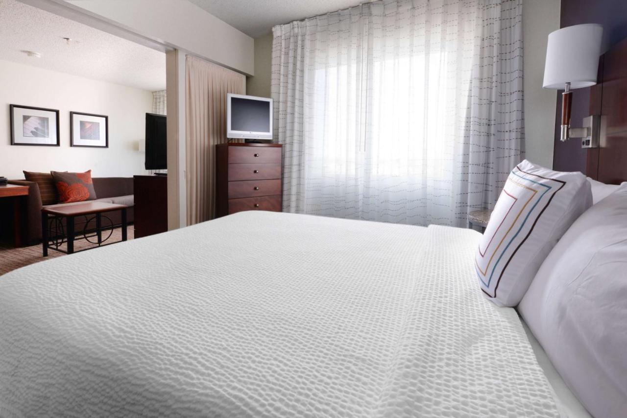 Sonesta Es Suites Dallas Central Expressway Exteriör bild